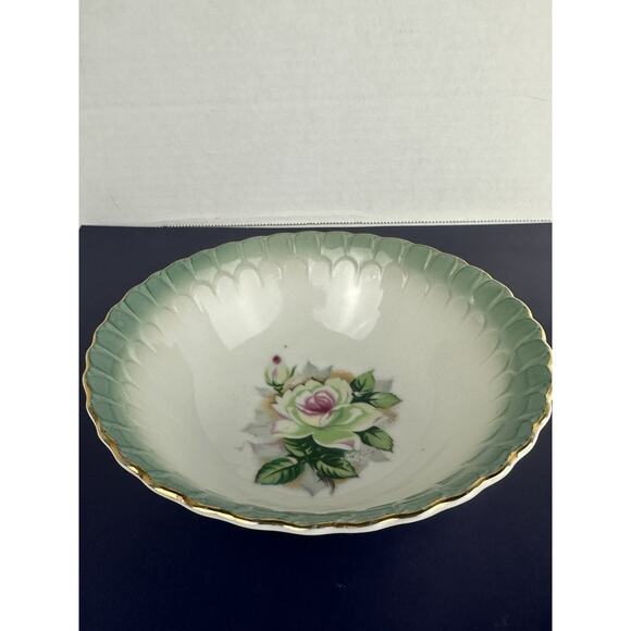 VTG Wheelock China Porcelain 9" Serving Bowl #8965 Green Rose Scalloped Edge - Picture 2 of 7